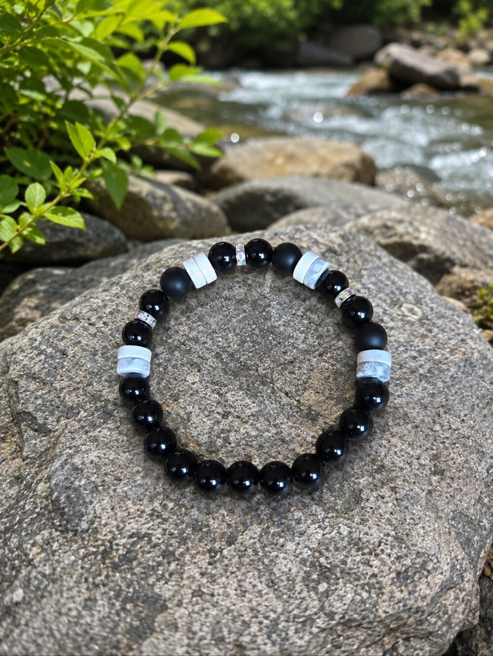 Black Onyx & White Howlite Beaded Stretch Bracelet | Handmade